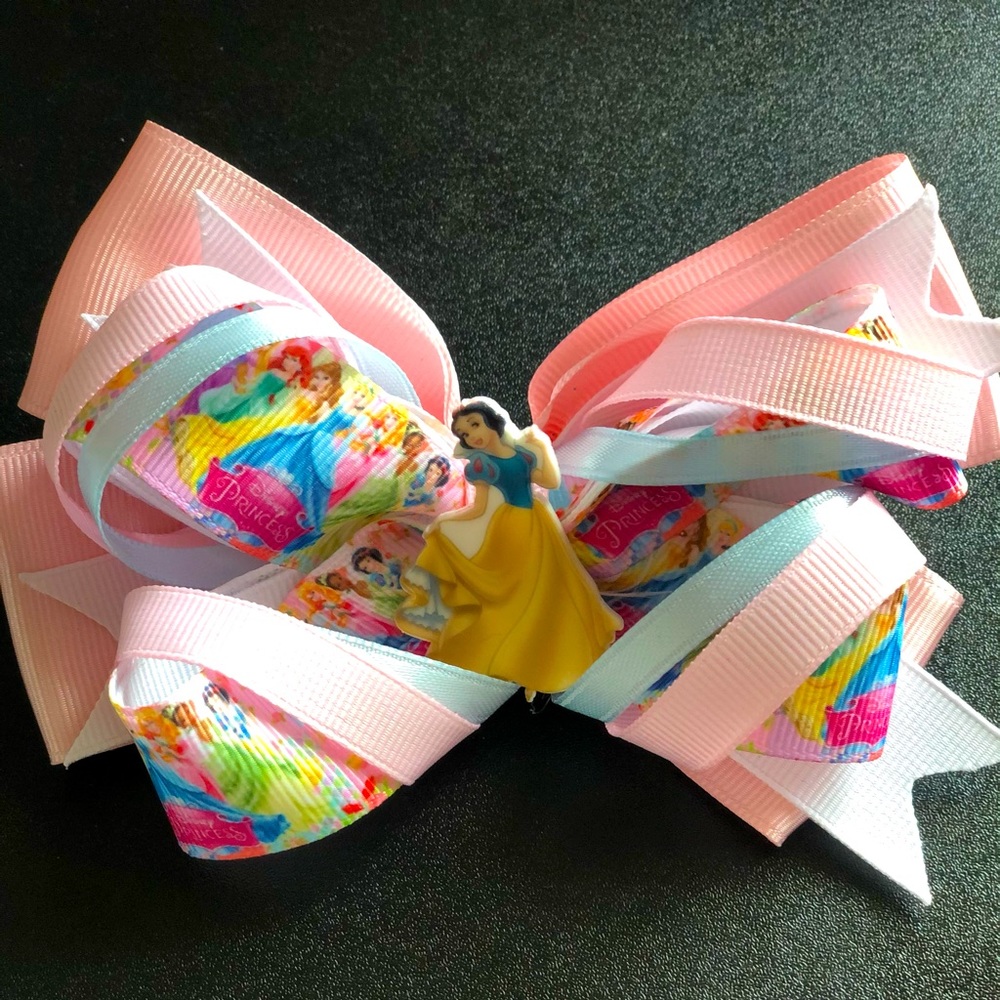 Snow White enhanced princess bow